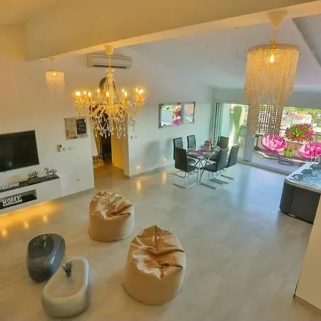아파트 Luxury Penthouse Relax Zone With Hot Tube In